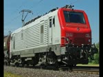 Und da aller guten Dinge drei sind, kam am 08.07.2010 noch die E 37 520 mit Kesselwagenzug durch's Haunetal in Richtung Norden.